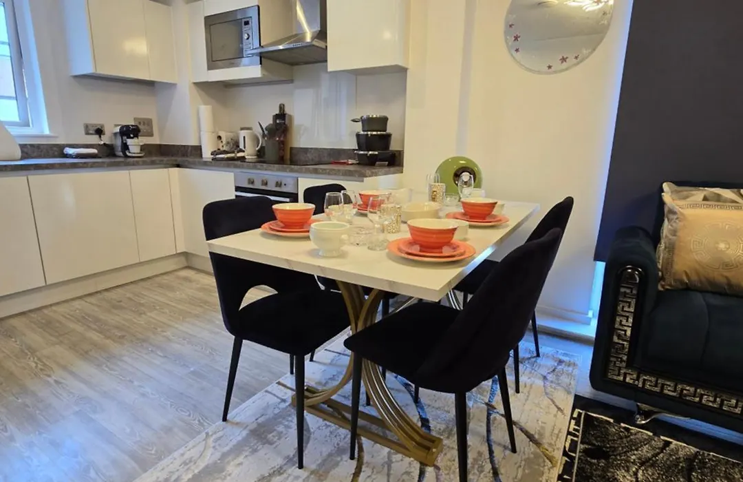Mega3 Central Manchester Luxury 2-Bedroom,2-Baths With Free Car Park-1
