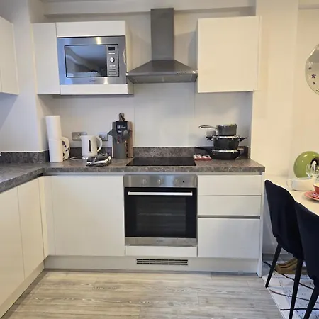 Mega3 Central Manchester Luxury 2-Bedroom,2-Baths With Free Car Park-2